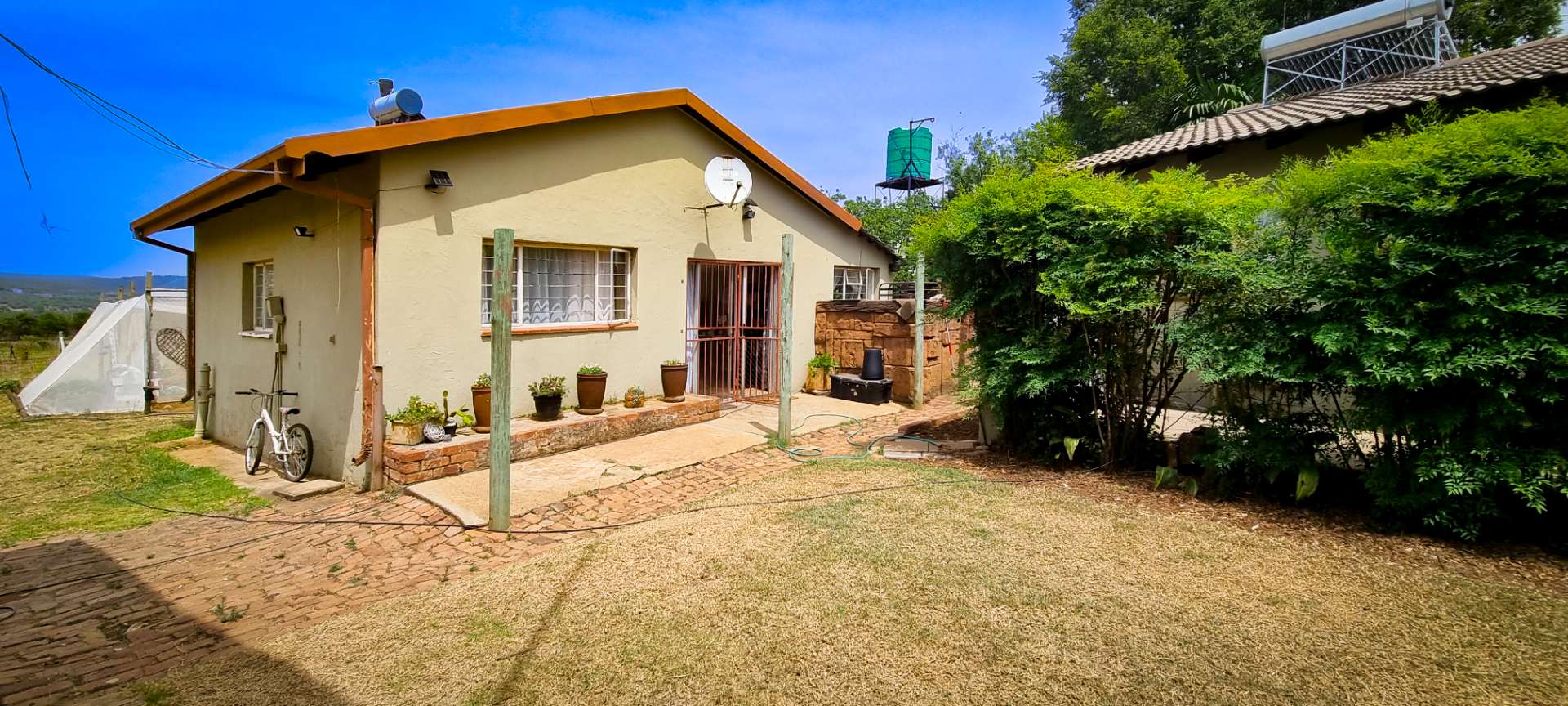 5 Bedroom Property for Sale in Hartbeespoort Rural North West